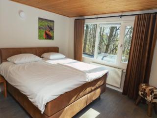 Chalet in Manhay for 9 Person - 3