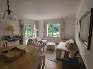 Elegant garden apartment by mountain, sea view in Vence - 5