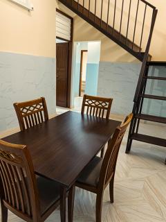 Econo Homestay - 4