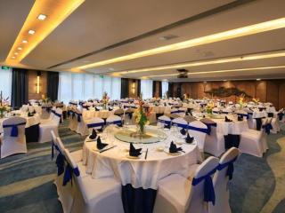 Island Skylight Resort - 2