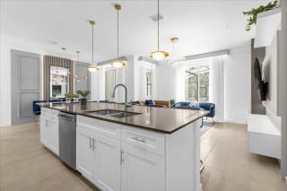 4 Bedrooms 3 Bathrooms Storey Lake 2449Rt - 3