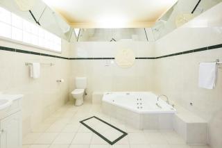 Lake Hume Resort - 3
