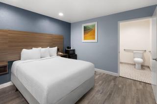 Days Inn by Wyndham Arroyo Grande Pismo Beach - 5