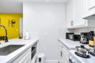 Urban 2BR 2 Queens Central & Spacious & Fast Wi-Fi - 7