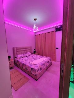 Modern Apartment with Pools & Free Parking - 7