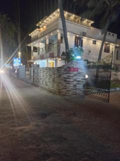 New Palm Beach Residency - 4