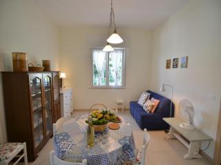 Seaside Apartment Stay - 3