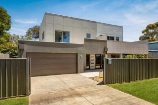 Beachside Retreat - 4
