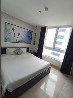 Orchids Ocean Hotel - 9