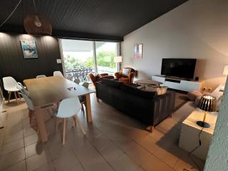 Tanchet Beach House - 0