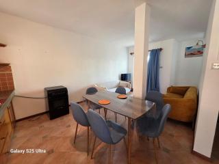 Pereybere 3BR with 1 ensuite and Private Parking - 1