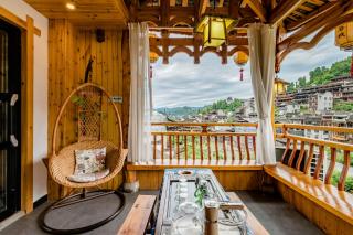 Floral Hotel Furong Town Qichi Inn - 0