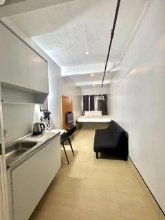 Selah Lofts Hotel - 1