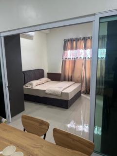 NILAI HOMESTAY ROOFTOP SKYWALK at MESAHILL PREMIER by STAY COZY - 4