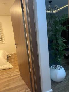 Modern 2-Bedroom Apt in Lifecamp - 2