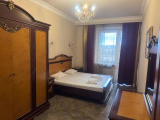 City Center 3 Bedrooms 2 Bathrooms apartment with Balcony - 5