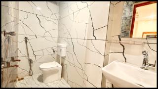 HOTEL PREMIUM VINAYAAK Near Mahakal Temple And Railway Station - Air Conditioned hotel - A Top Premium Hotel - Ujjain - 6