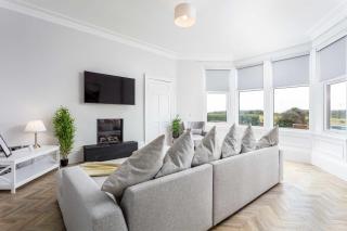 The Bay Suite - Donnini Apartments - Troon - 0