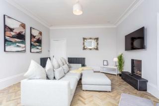 The Bay Suite - Donnini Apartments - Troon - 5