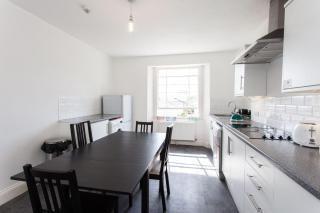 Georgian Shared House No'13 - By Clifton Short Lets - 6