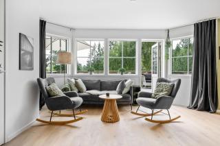 Stylish 2BR Retreat with Sauna & Large Terrace - 7