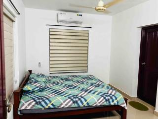 2 Bhk ac apartment near kowdiyar - 2