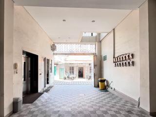 Urbanview Hotel Syariah Graha 8 Bubutan Surabaya - 5
