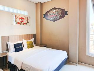 Urbanview Hotel Syariah Graha 8 Bubutan Surabaya - 0