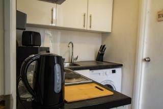 belgian studio Apt 2 - Huddersfield - 4