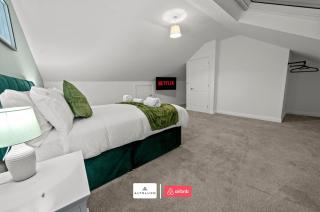 AltoHaus Luxury 4 Bed Contractors Groups - 7