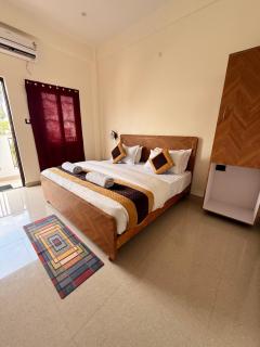 Flying Dutchman Varanasi - 3