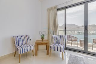 Coastal Escape with Private Pool, Breathtaking Sea And Mountain Views, Near Al Aqah Beach - Al Dana Island, Fujairah by Deluxe Holiday Homes - 4
