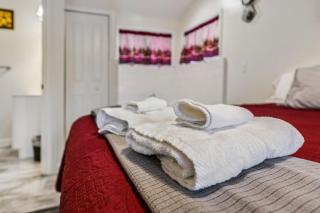 Merlot Cottage - GOTL Strip - Lover's Retreat - 7