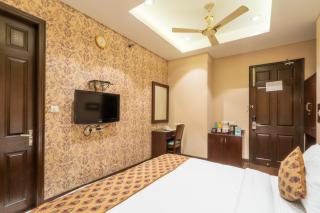 Cosy Grand, Chanakyapuri by The Cosy Hotels - 3