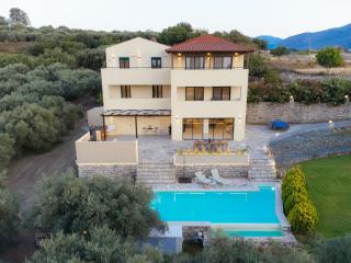 Elarchon Villa Pool - 9
