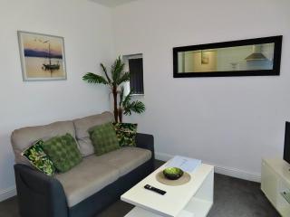 Central Location 1 Double Bedroom Apartment 7 - Blackpool - 2