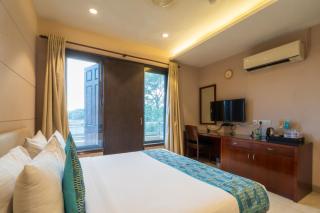Cosy Grand, Chanakyapuri by The Cosy Hotels - 6