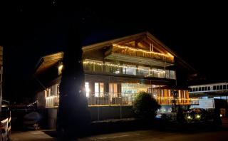 Dachwohnung mit Balkon am Brienzersee, Brienz BE - Brienz - 9