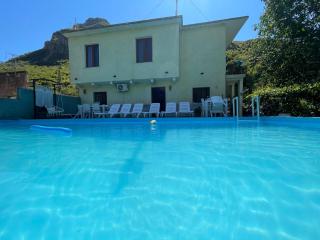 Domus Komanesse - Guest Houses - 2