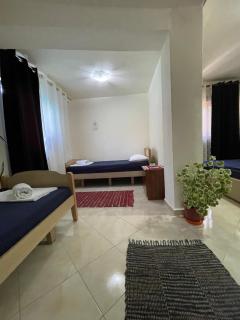 Domus Komanesse - Guest Houses - 4