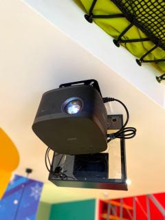 Capsule Family - Sauna - Jacuzzi - Projecteur - Billard - Nintendo Switch 2 - Filet suspendu - 4