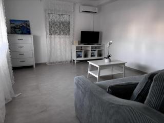 Apartment in Pirovac with balcony, air conditioning, Wi-Fi (4717-1) - 0