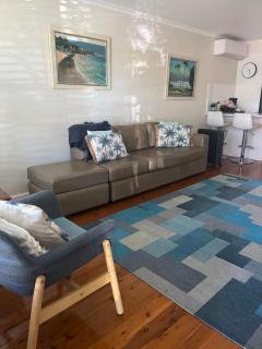 Freshwater Beach Apartment - 8