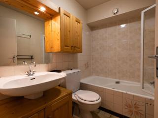 2 Pièces 4 Pers, Proximité commerces, Garage et Ascenseur - FR-1-304-12 - 1