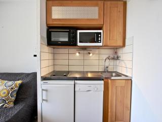 Studio cabine pour 6, bien équipé, proche des pistes et commerces à Chamrousse - FR-1-340-208 - 4