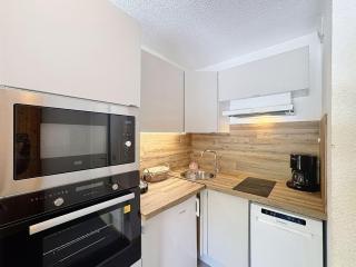 2 pièces 4 pers, ski aux pieds, parking gratuit, quartier des Bruyères - FR-1-178-31 - 3
