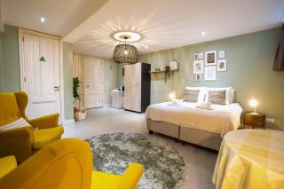 NEW! Modern Gallery Nassau Canal Suite - 9