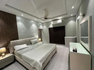2BR Modern Home in the heart of lahore New gardentown - Lahore - 7