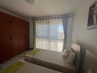 Three bedroom place with lake view - 2