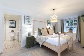 Beautiful 2-Bed 2 Bath Regency Flat with Parking - Cheltenham - 9